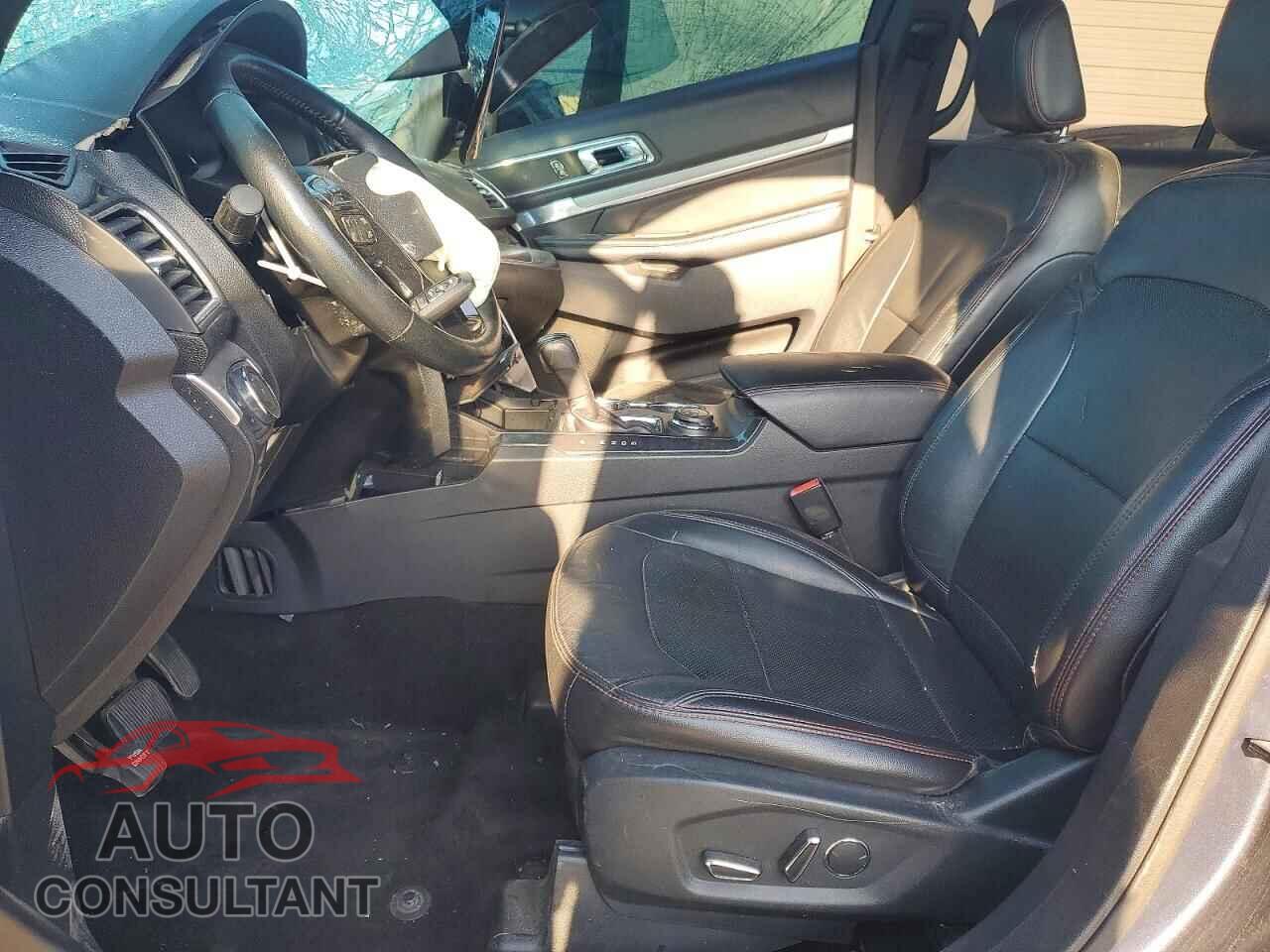 FORD EXPLORER 2018 - 1FM5K8GT8JGB65216