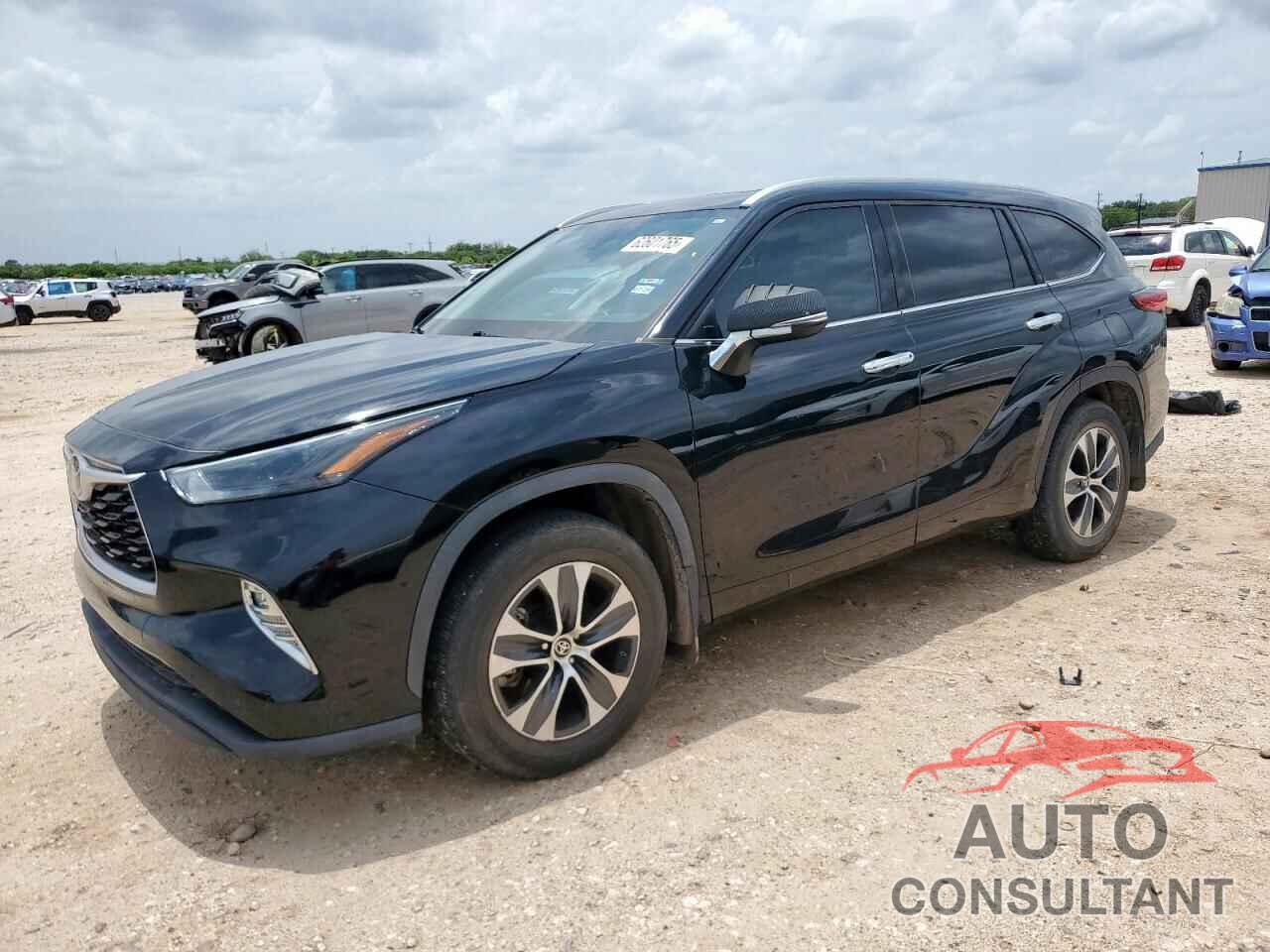 TOYOTA HIGHLANDER 2022 - 5TDHZRAH2NS545025