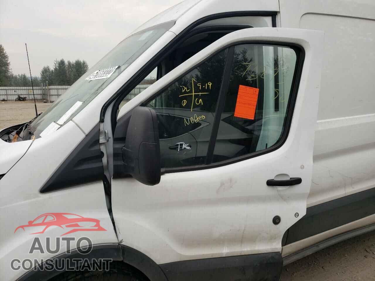 FORD TRANSIT 2019 - 1FTYR2CM4KKB83672
