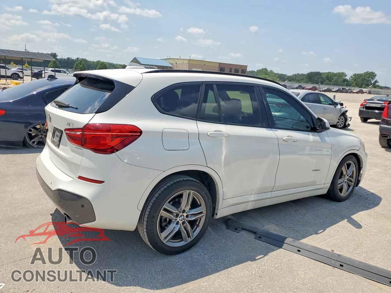 BMW X1 2017 - WBXHT3C33H5F80656