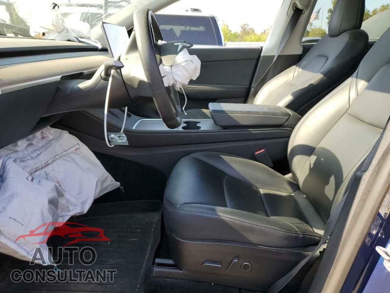 TESLA MODEL Y 2021 - 5YJYGDEEXMF172862