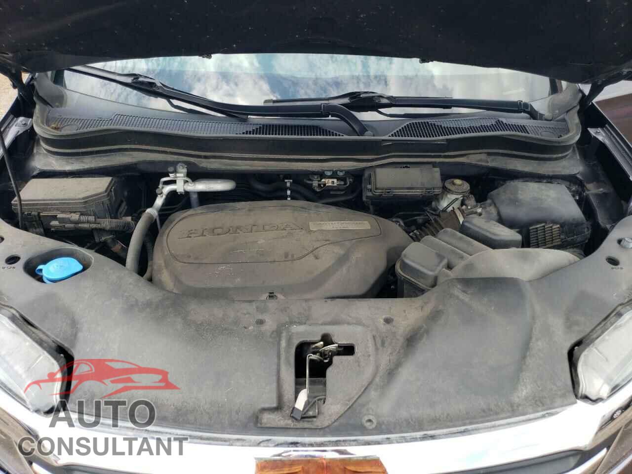 HONDA PILOT 2017 - 5FNYF6H39HB063498