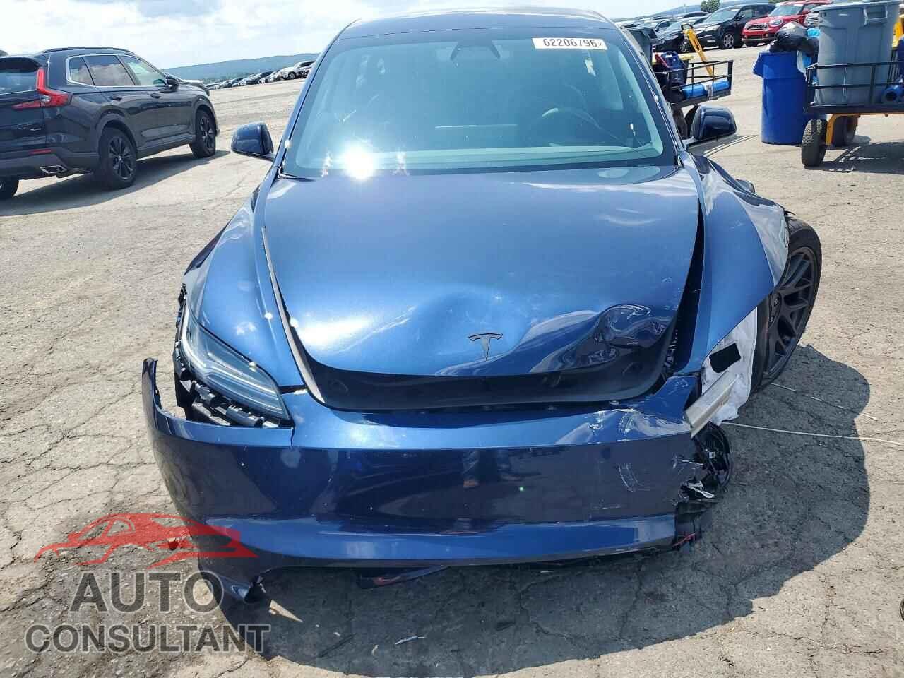 TESLA MODEL 3 2026 - 5YJ3E1EA4TF203758