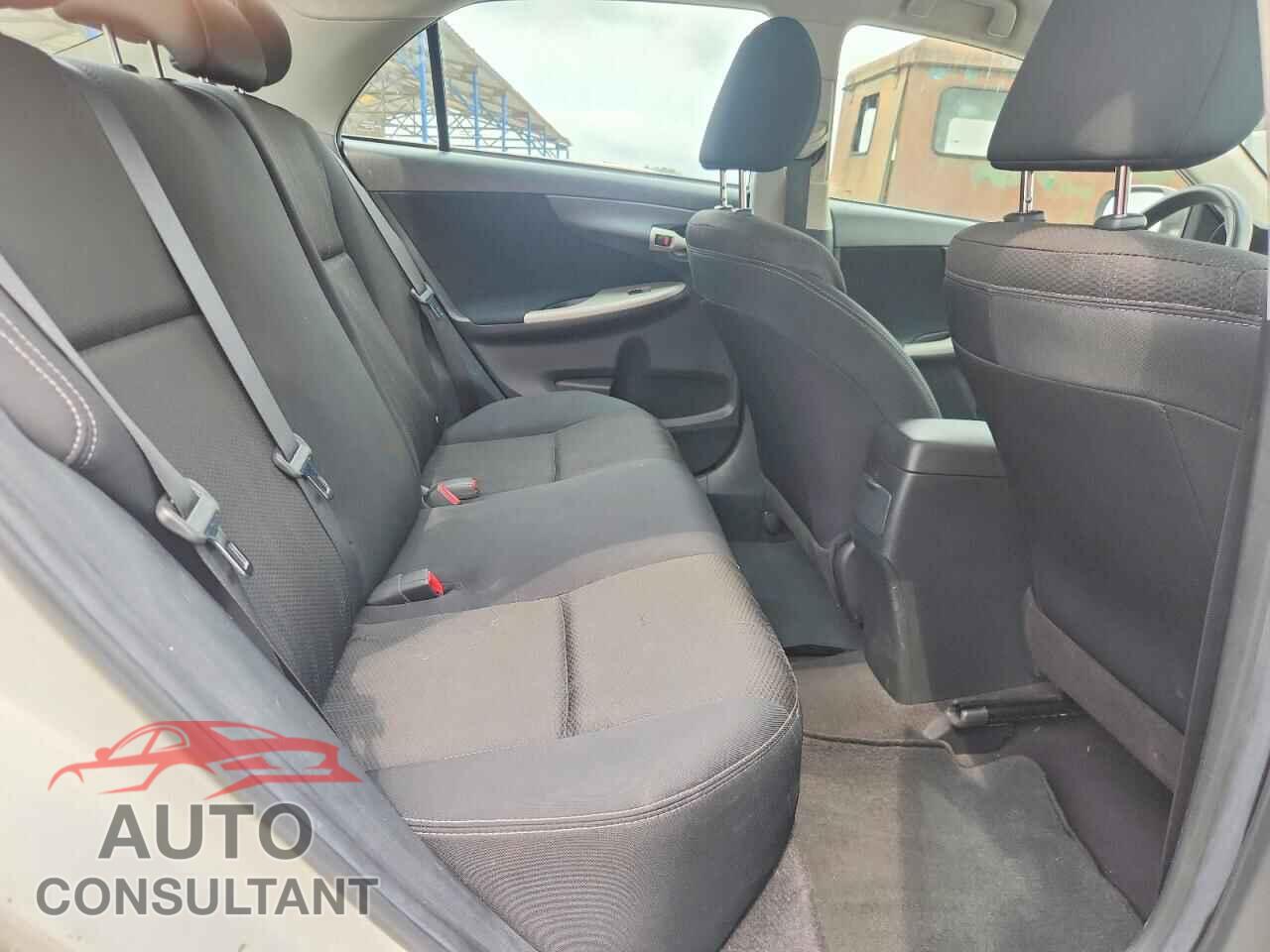 TOYOTA COROLLA 2013 - 5YFBU4EE0DP076290