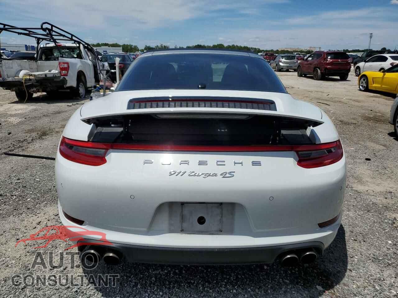 PORSCHE 911 2017 - WP0BB2A9XHS136423
