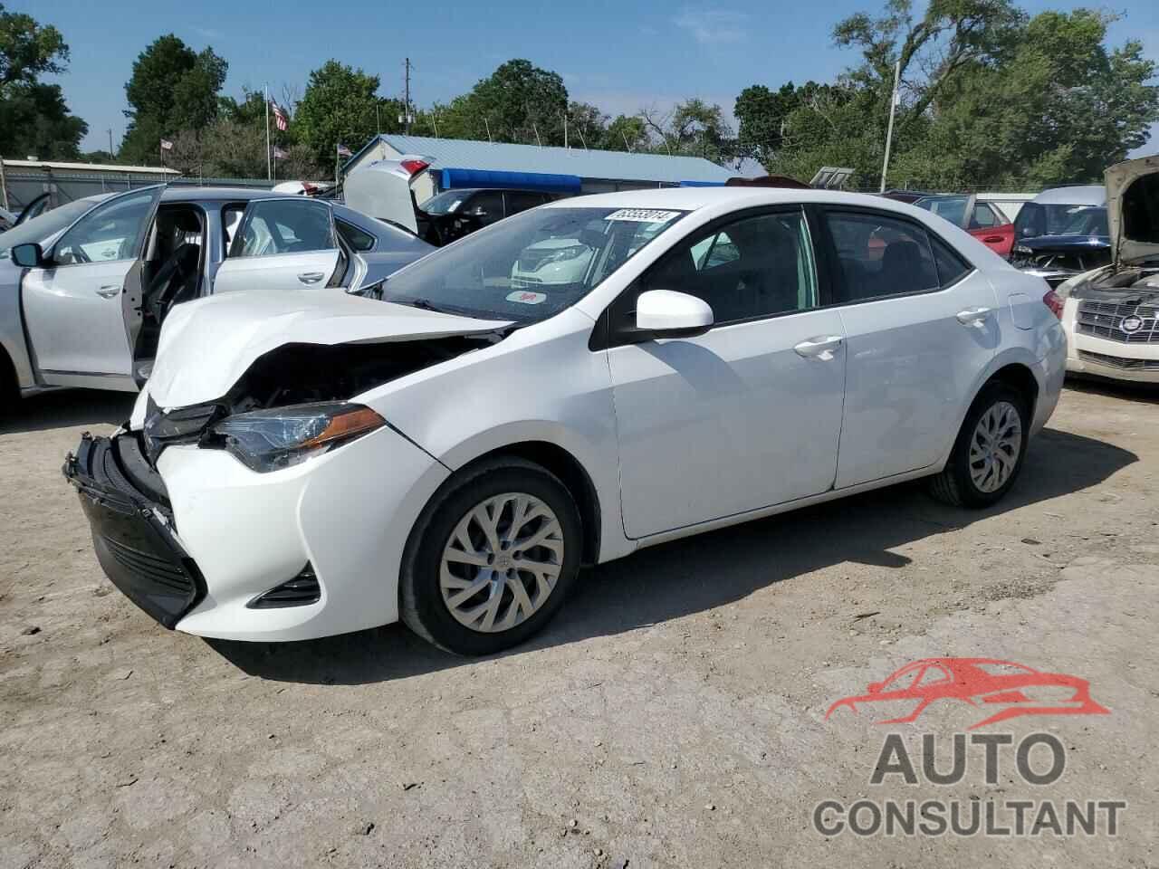 TOYOTA COROLLA 2018 - 5YFBURHE9JP839606
