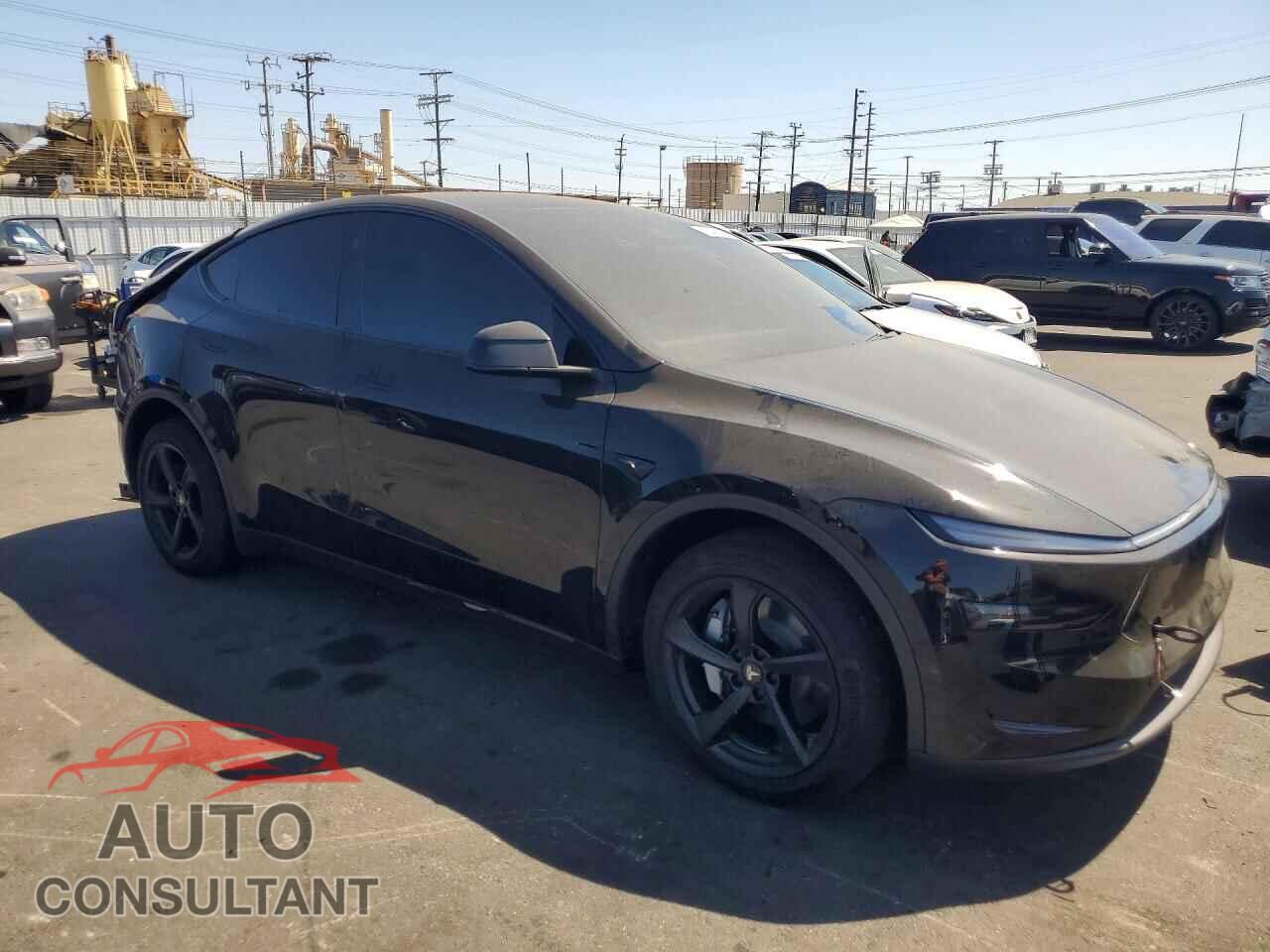 TESLA MODEL Y 2026 - 7SAYGDED8TF644095