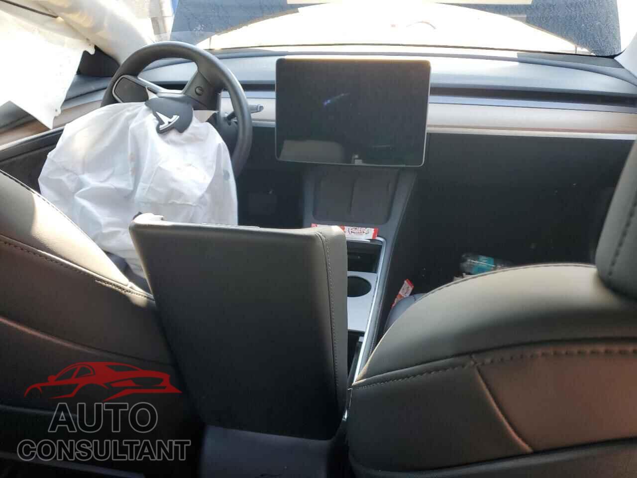 TESLA MODEL 3 2023 - 5YJ3E1EA0PF555404