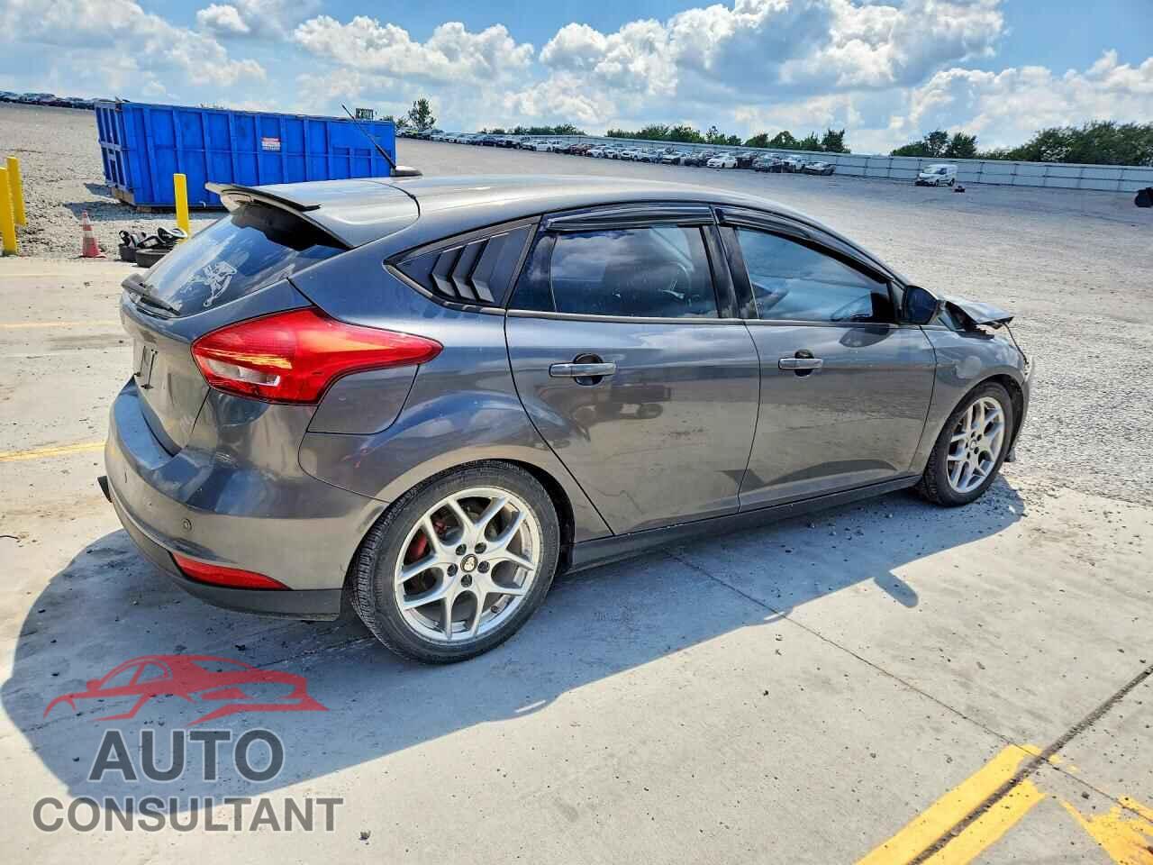 FORD FOCUS 2015 - 1FADP3K20FL386624