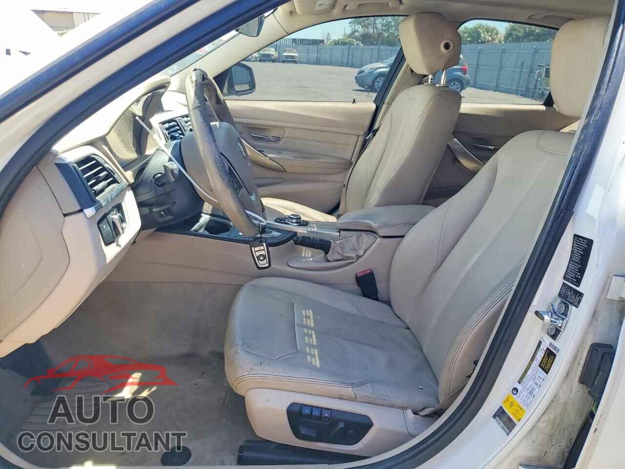 BMW 3 SERIES 2012 - WBA3A5C54CF342080