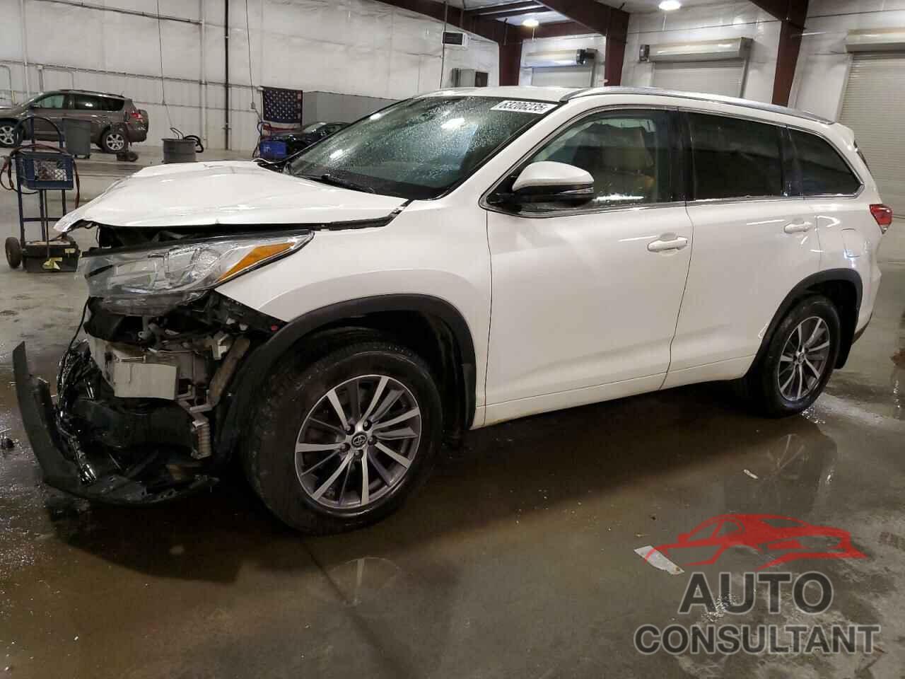 TOYOTA HIGHLANDER 2017 - 5TDJZRFH6HS477231