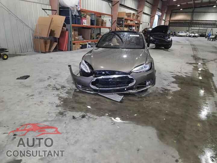 TESLA MODEL S 2016 - 5YJSA1E15GF131949