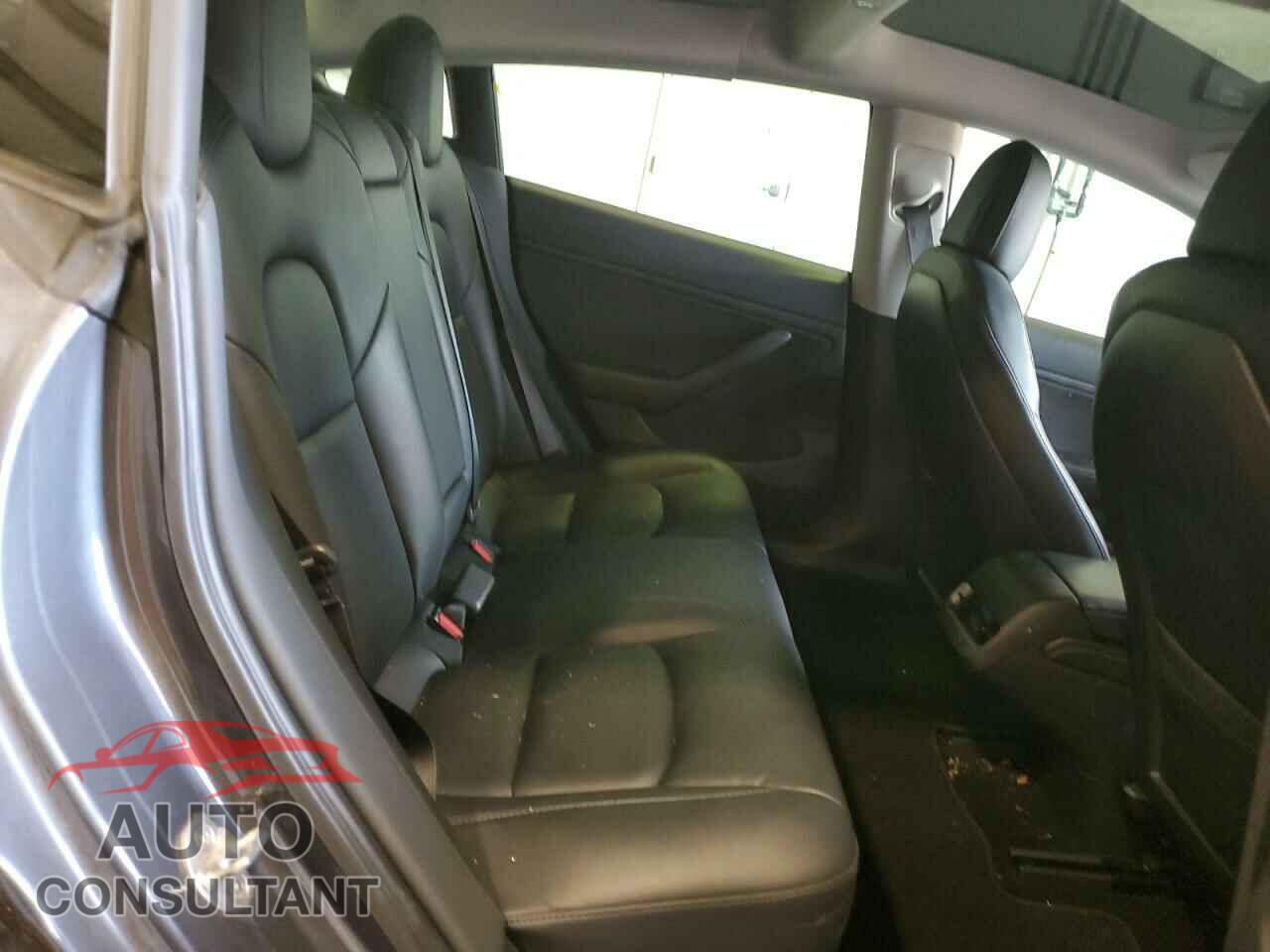 TESLA MODEL 3 2021 - 5YJ3E1EB5MF858764