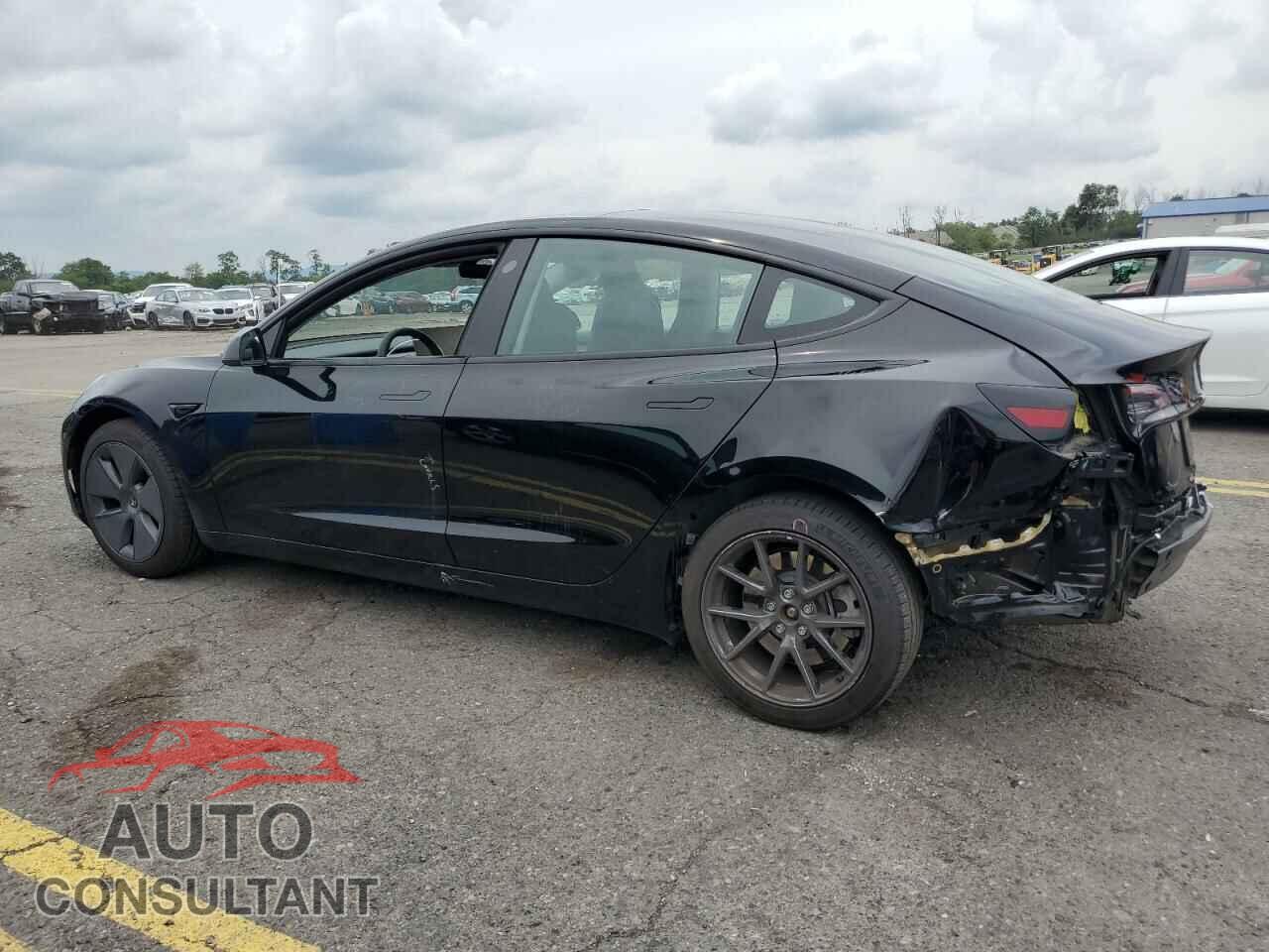 TESLA MODEL 3 2023 - 5YJ3E1EAXPF484180