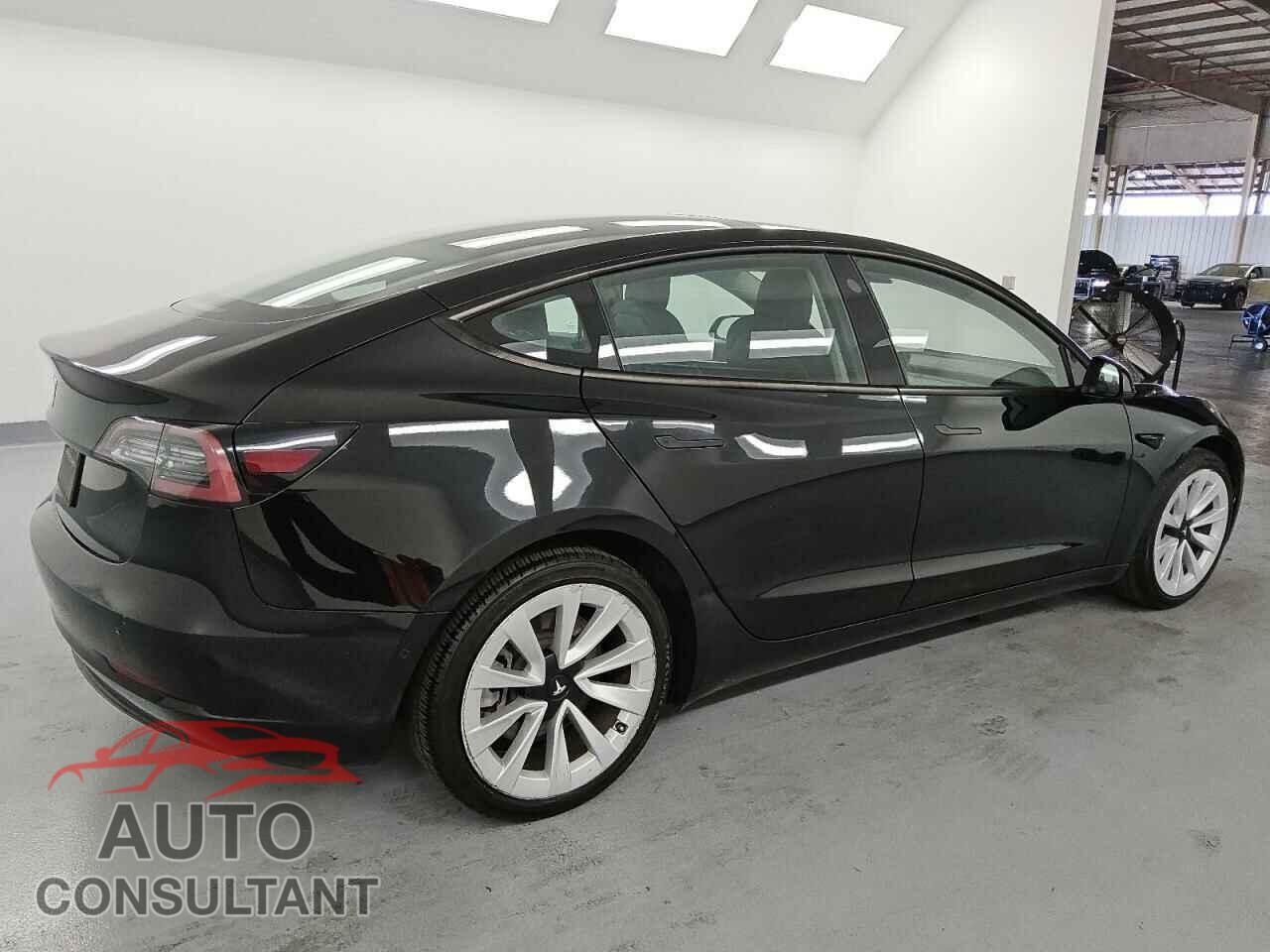 TESLA MODEL 3 2022 - 5YJ3E1EA0NF372033