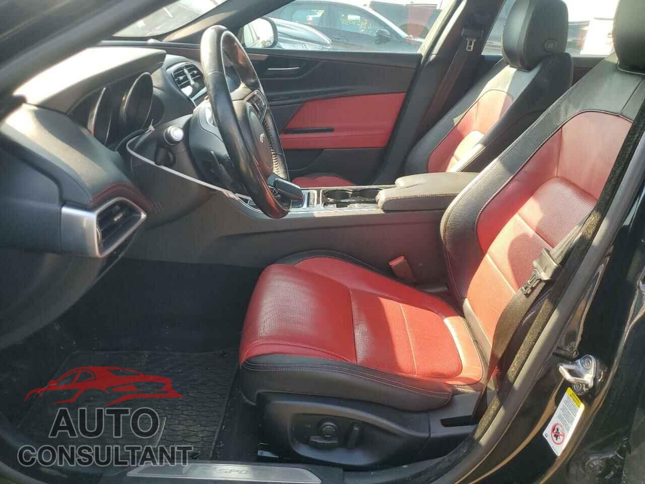 JAGUAR XE 2017 - SAJAF4BN2HA952119