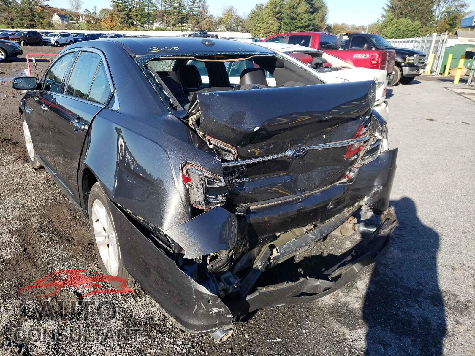 FORD TAURUS 2016 - 1FAHP2E82GG144164