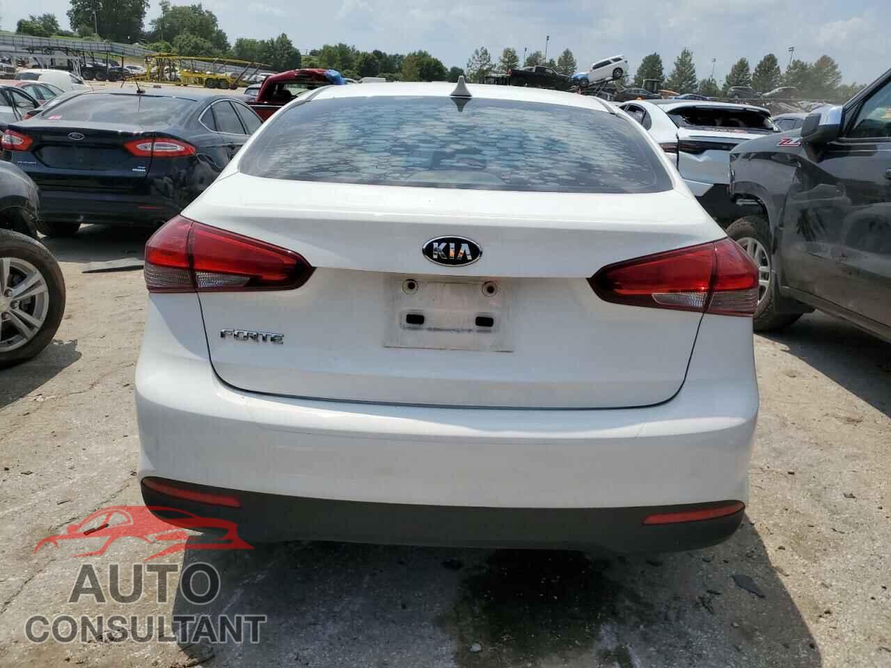 KIA FORTE 2017 - 3KPFK4A77HE109355