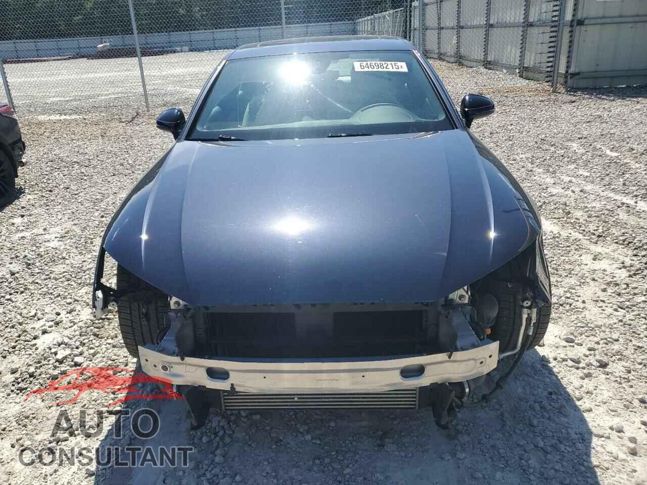 AUDI A4 2017 - WAUKMAF47HN056123