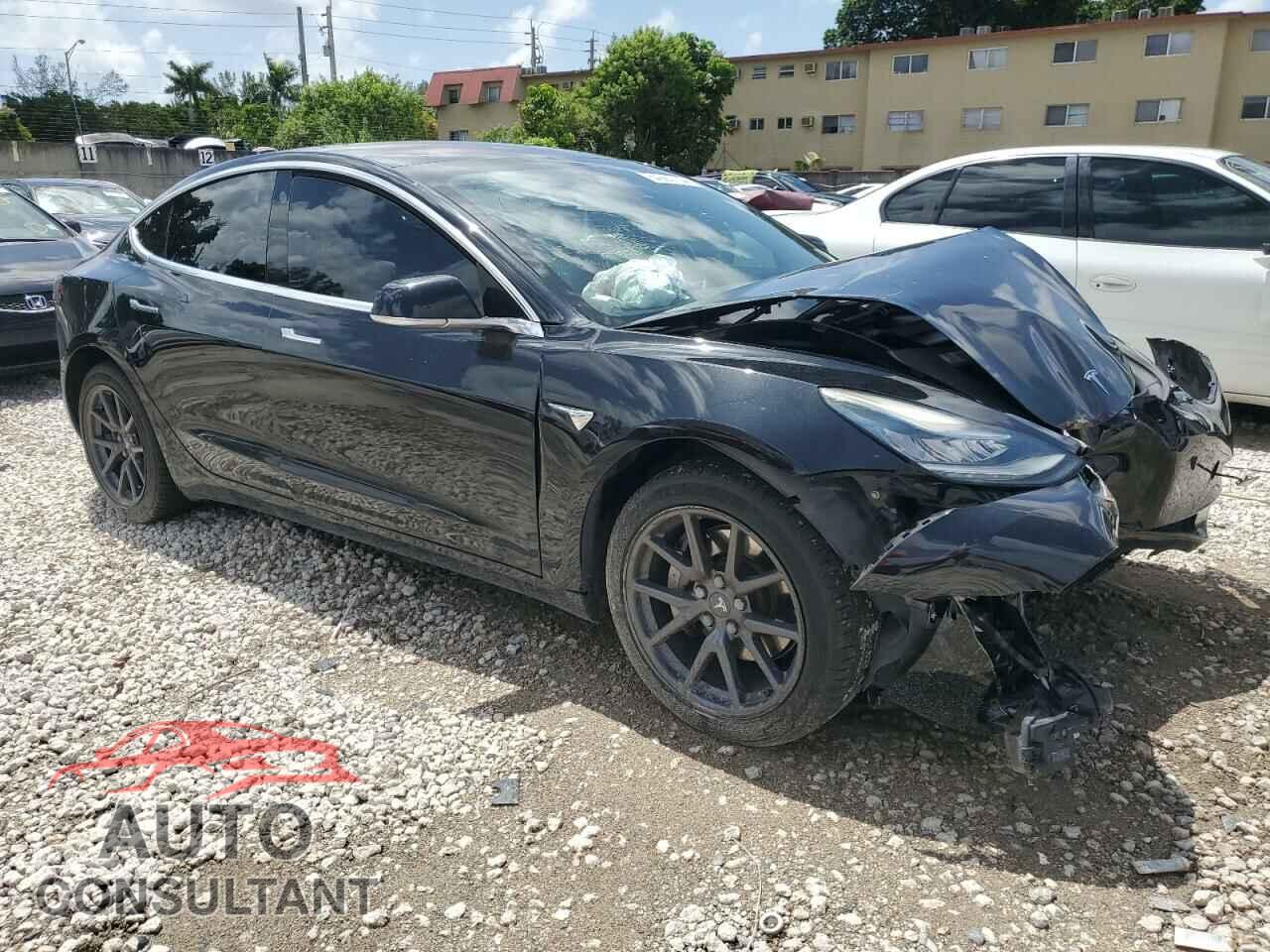 TESLA MODEL 3 2018 - 5YJ3E1EA8JF070421