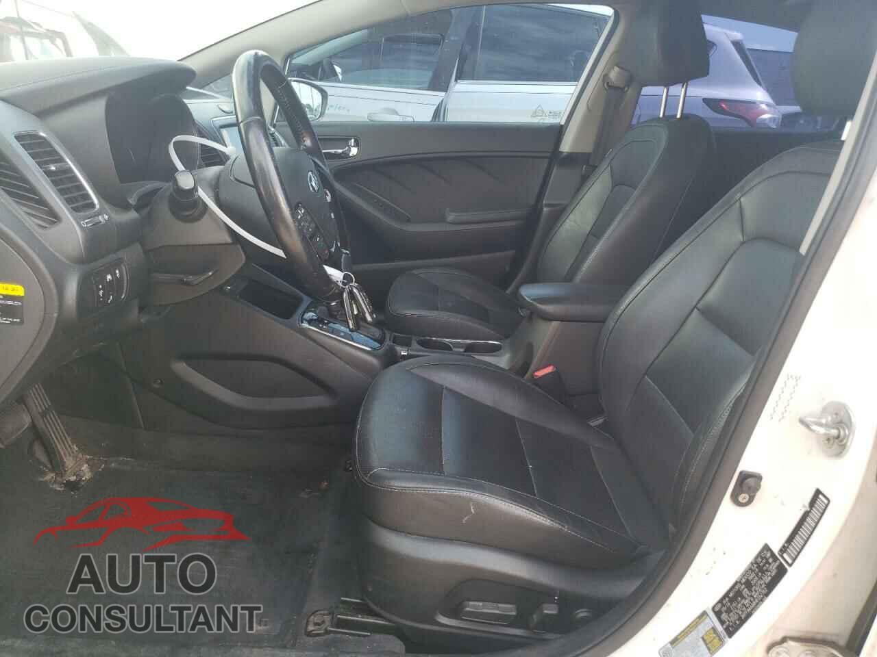 KIA FORTE 2017 - 3KPFN4A88HE052762