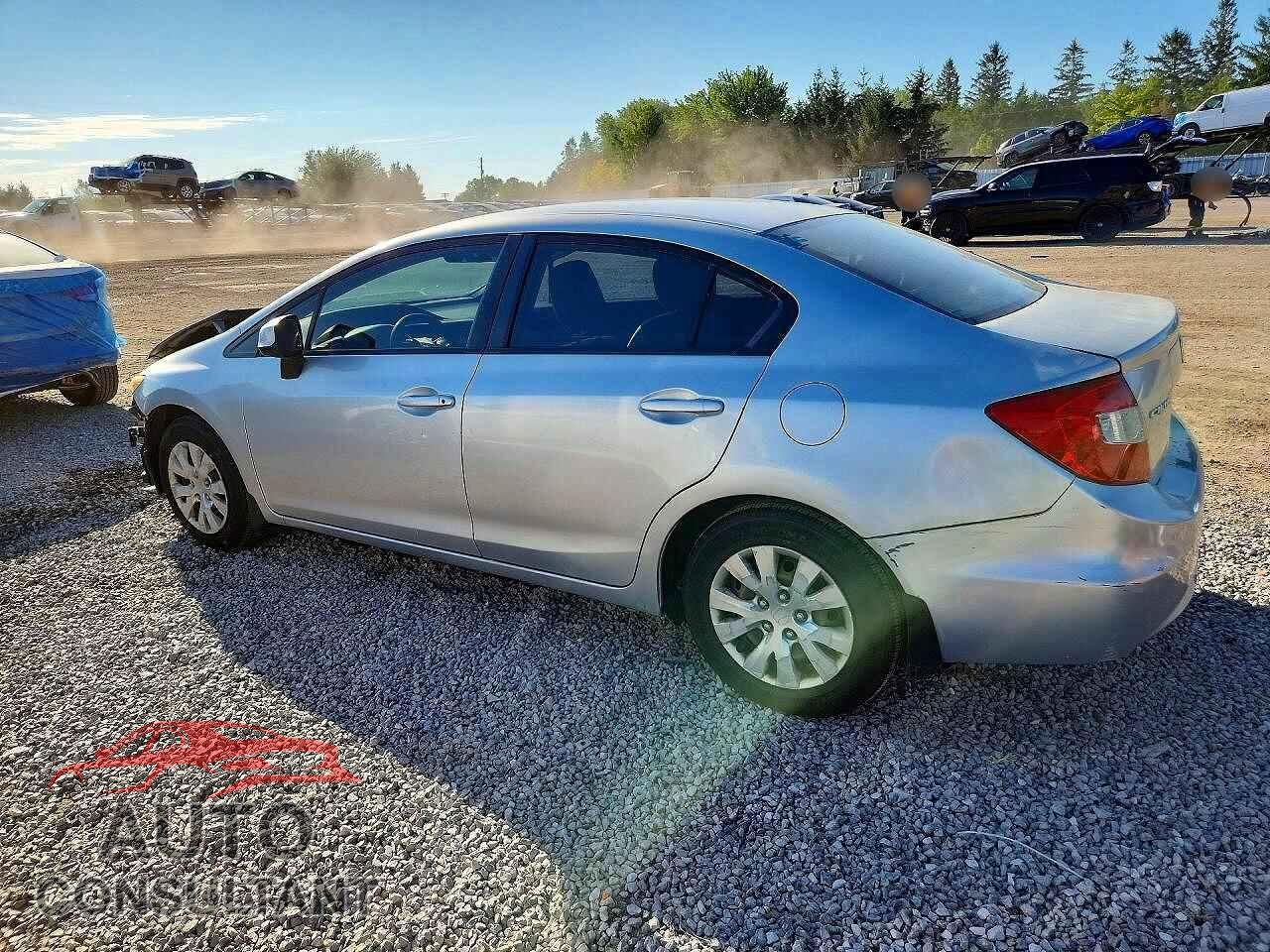 HONDA CIVIC 2012 - 2HGFB2F45CH121053