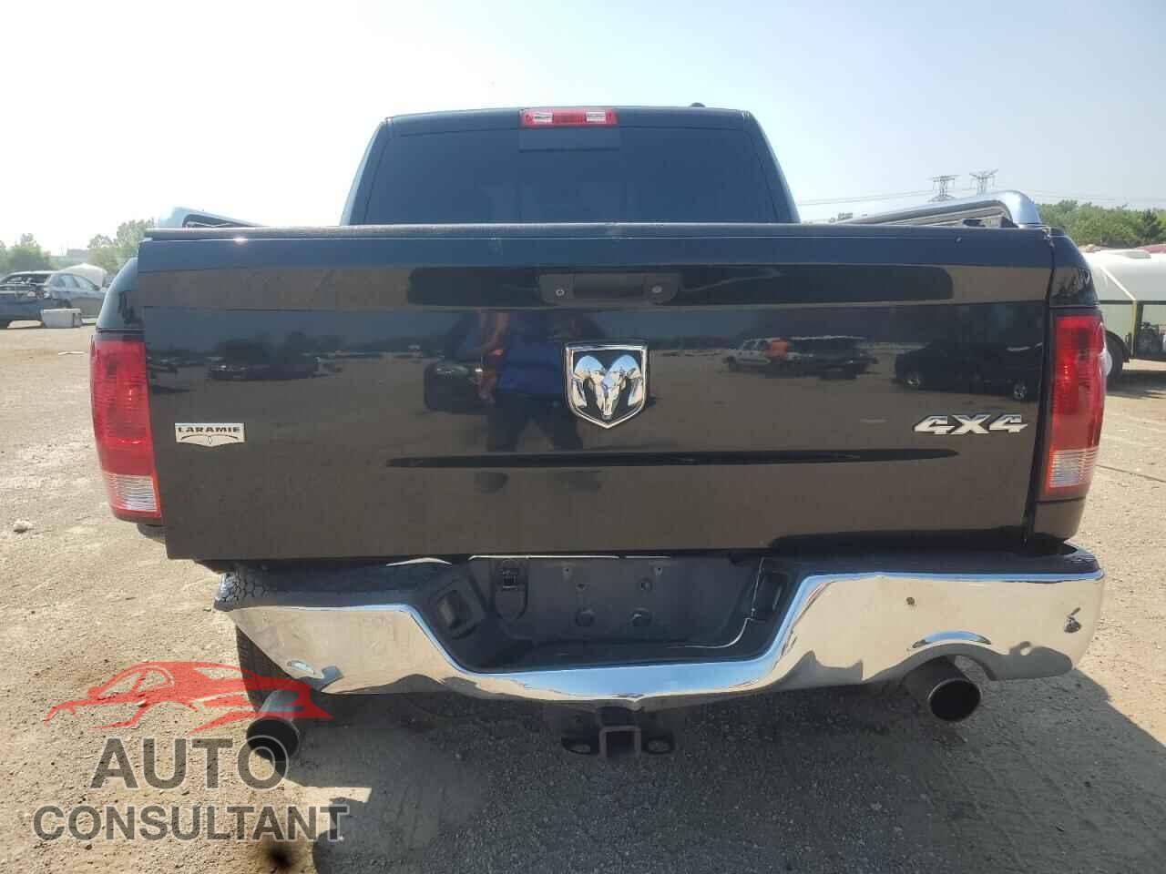 DODGE RAM 1500 2012 - 1C6RD7NT8CS255101