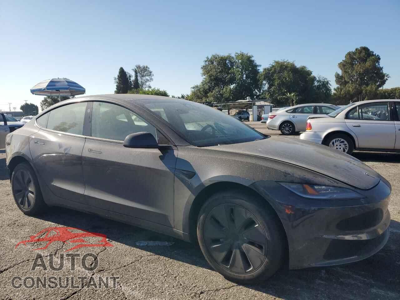 TESLA MODEL 3 2024 - 5YJ3E1EA3RF821825