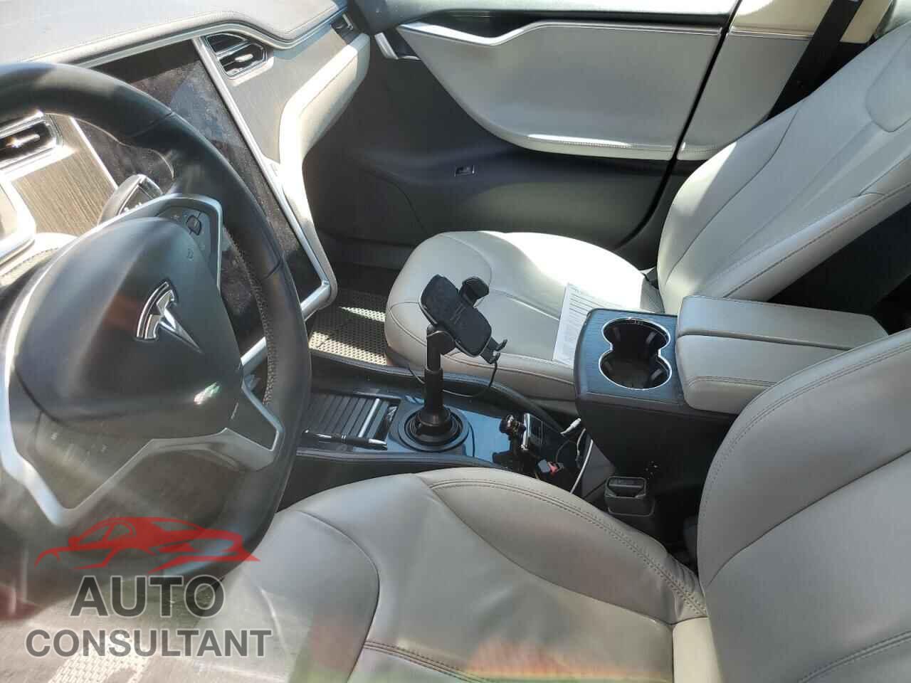 TESLA MODEL S 2013 - 5YJSA1CG2DFP03997