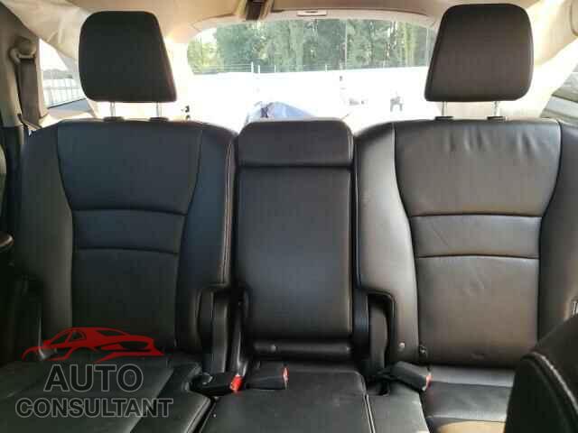 HONDA PILOT 2017 - 5FNYF5H54HB041095