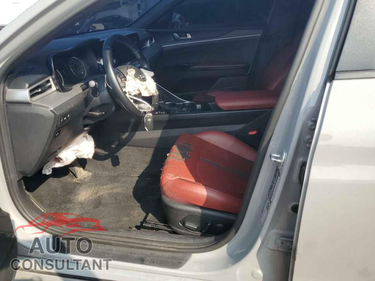 KIA K5 2021 - 5XXG64J24MG024794