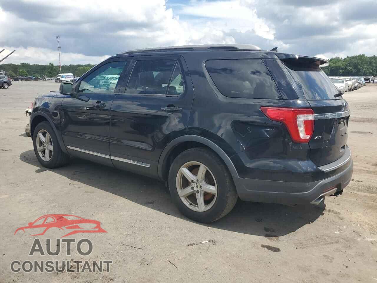 FORD EXPLORER 2018 - 1FM5K7D88JGA73615