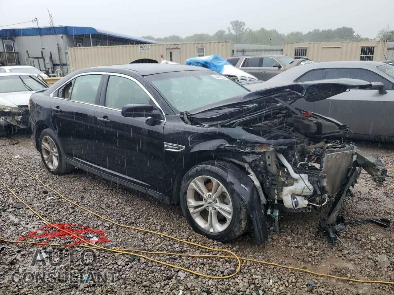 FORD TAURUS 2016 - 1FAHP2E89GG144047