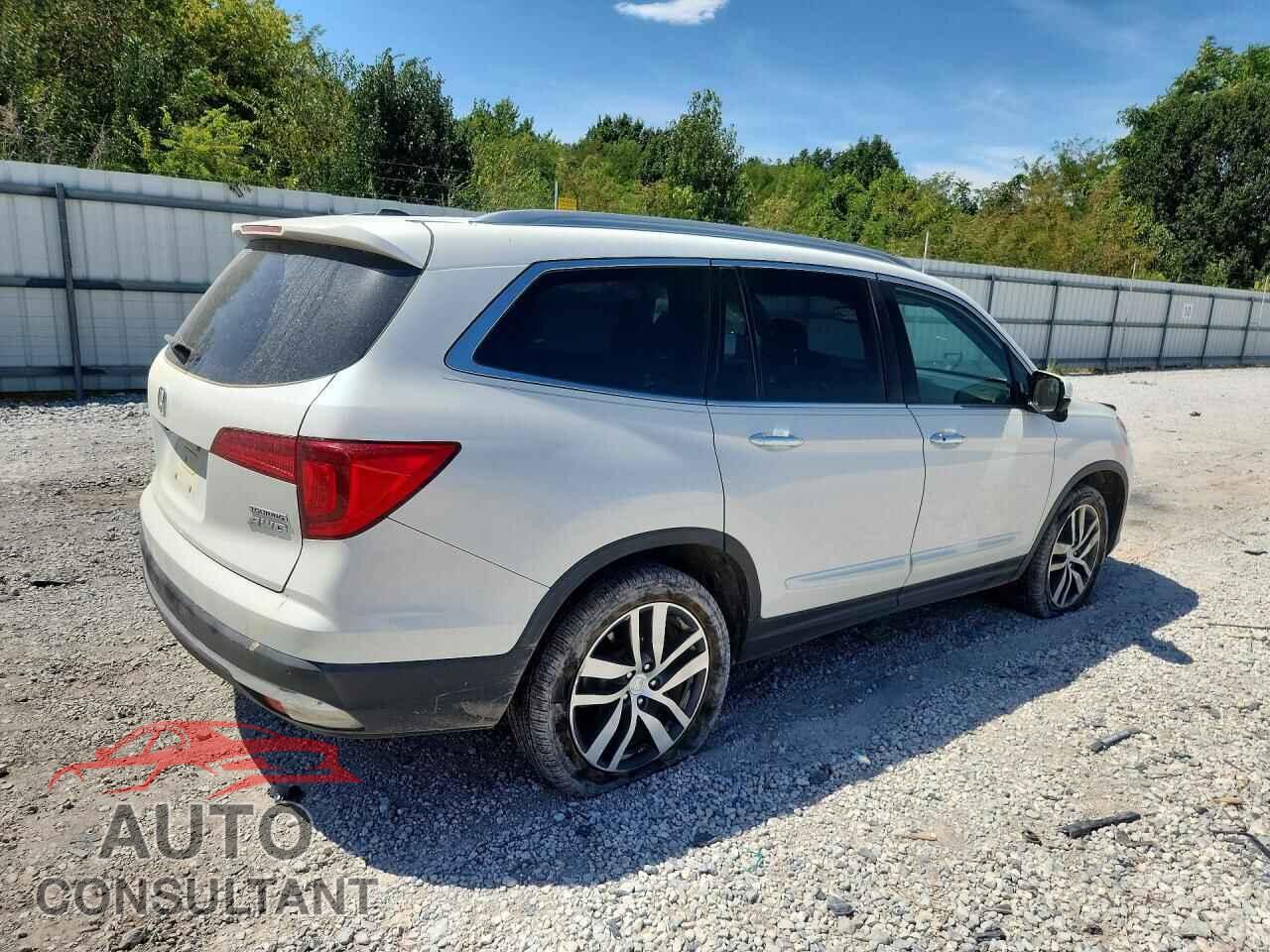 HONDA PILOT 2017 - 5FNYF6H95HB075362