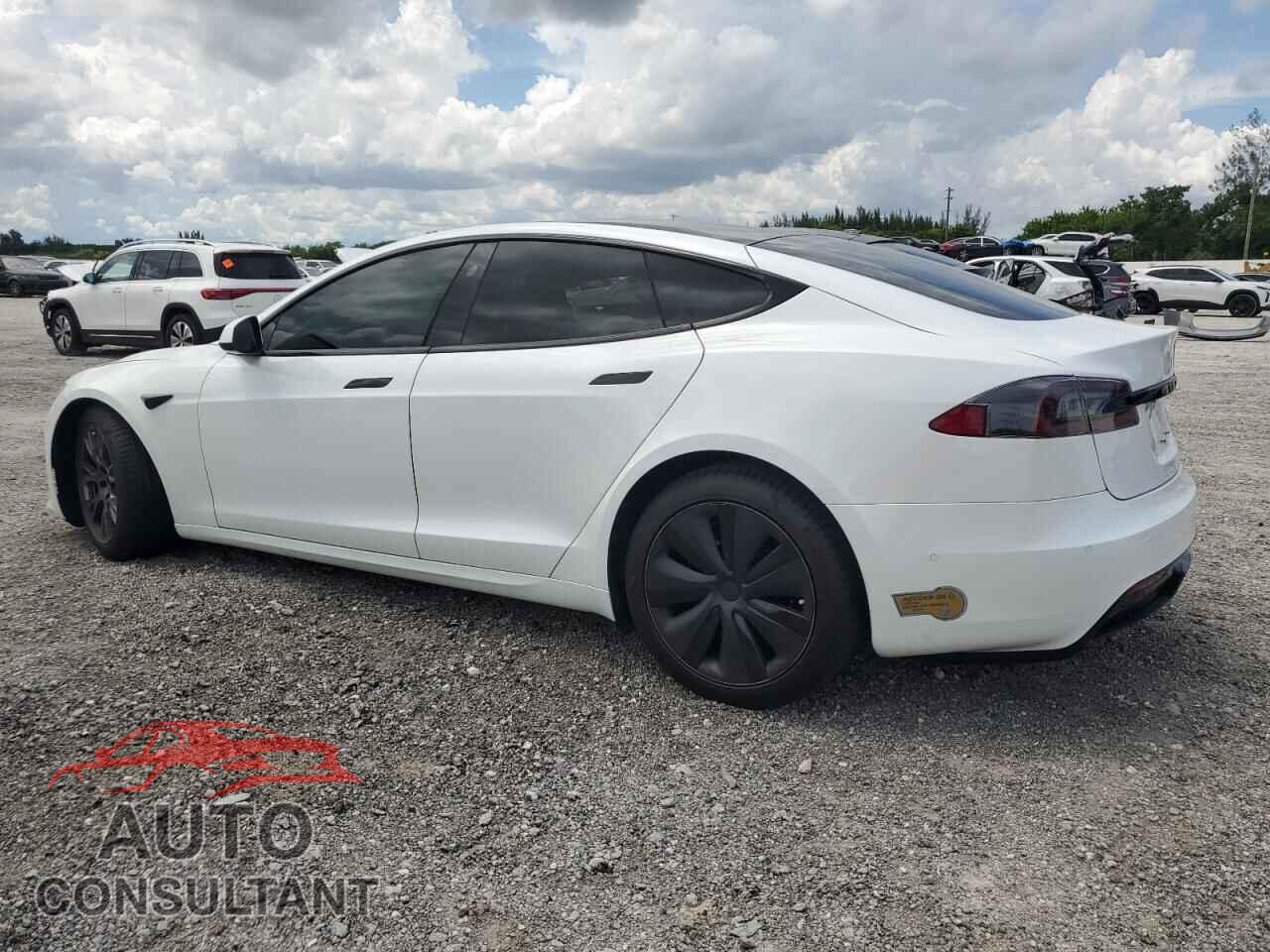 TESLA MODEL S 2022 - 5YJSA1E58NF461147