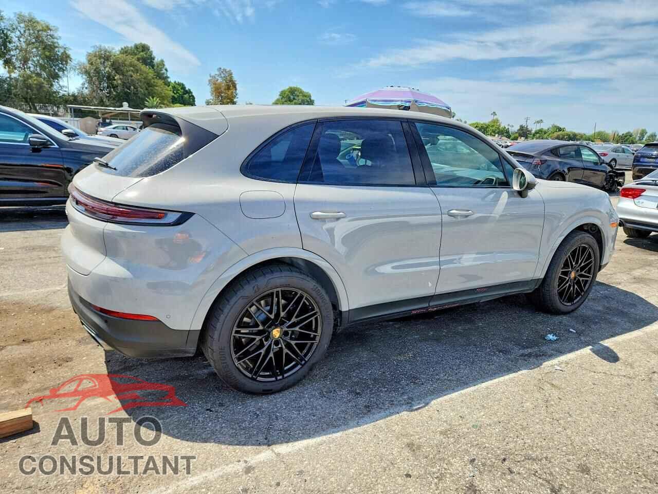 PORSCHE CAYENNE 2024 - WP1AA2AY7RDA09655