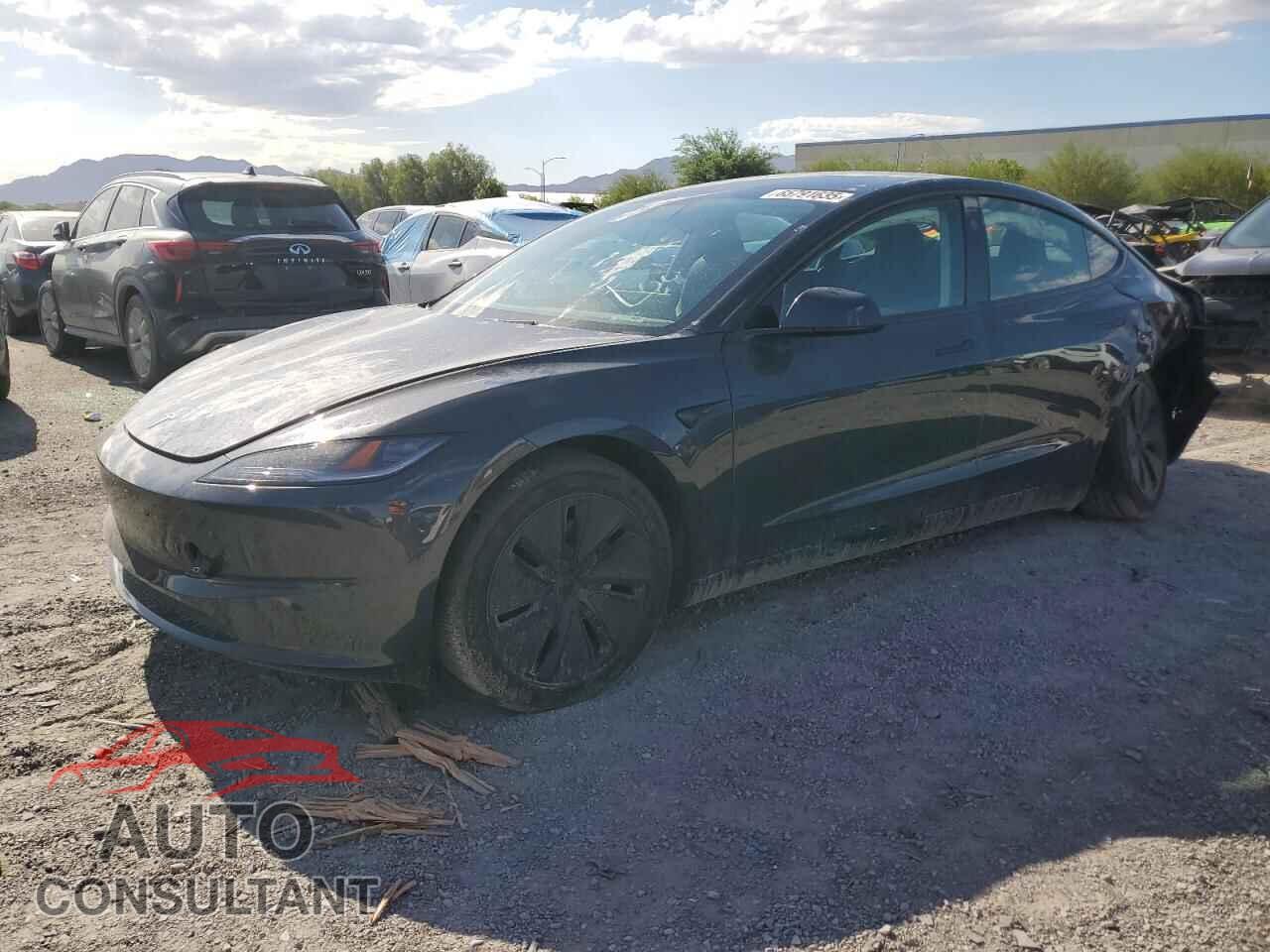 TESLA MODEL 3 2024 - 5YJ3E1EA5RF737487