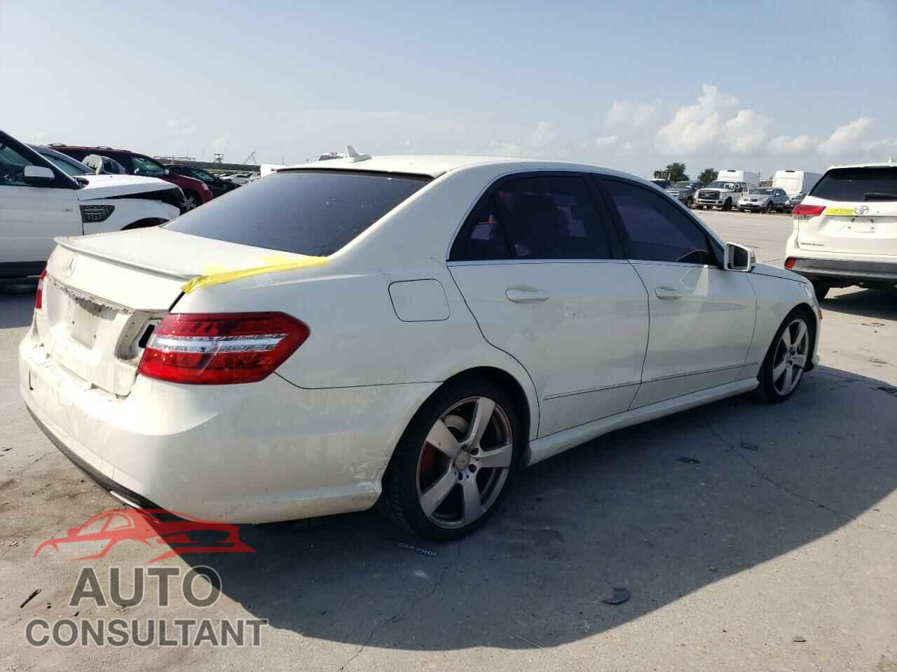 MERCEDES-BENZ E-CLASS 2011 - WDDHF5GB2BA388728