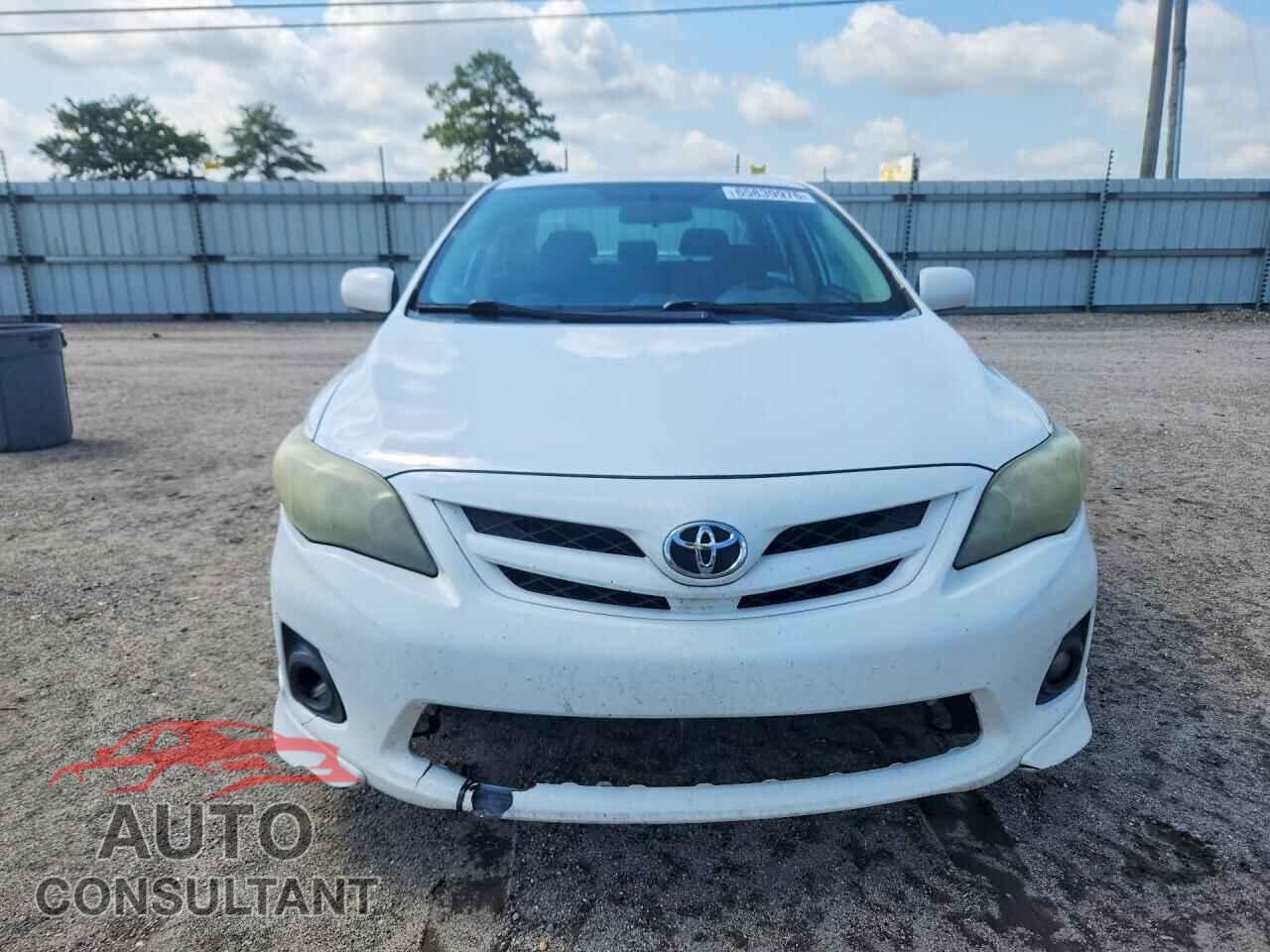 TOYOTA COROLLA 2013 - 5YFBU4EE4DP201310