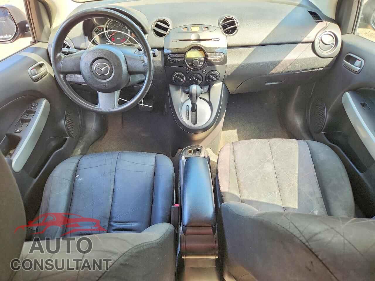 MAZDA 2 2013 - JM1DE1KZ3D0163672