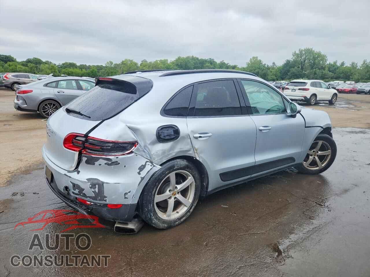 PORSCHE MACAN 2017 - WP1AA2A56HLB01043