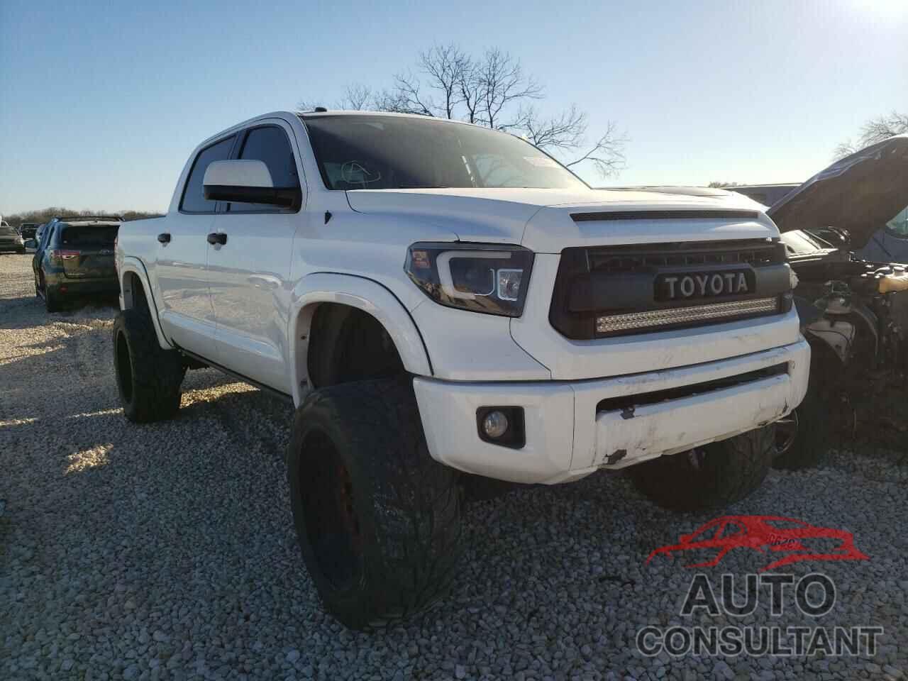 TOYOTA TUNDRA 2016 - 5TFDW5F17GX528200