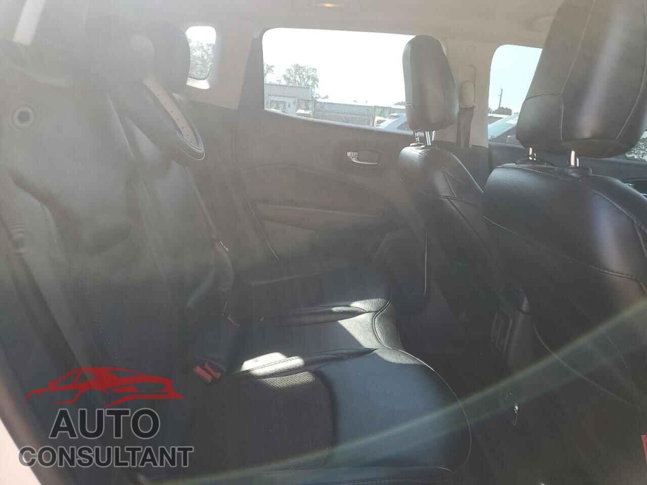 JEEP COMPASS 2021 - 3C4NJDDB4MT600650