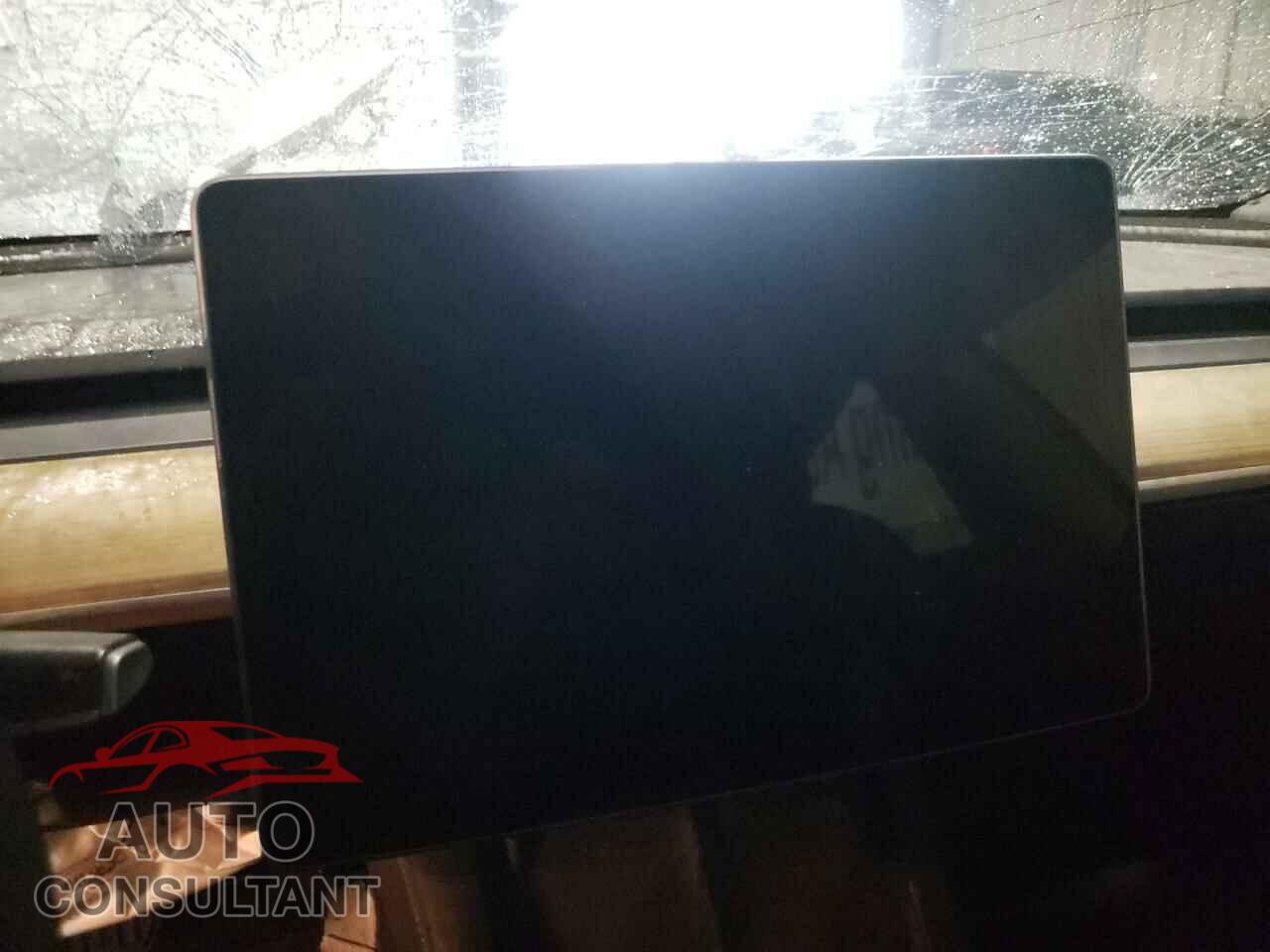 TESLA MODEL 3 2022 - 5YJ3E1EB0NF290960