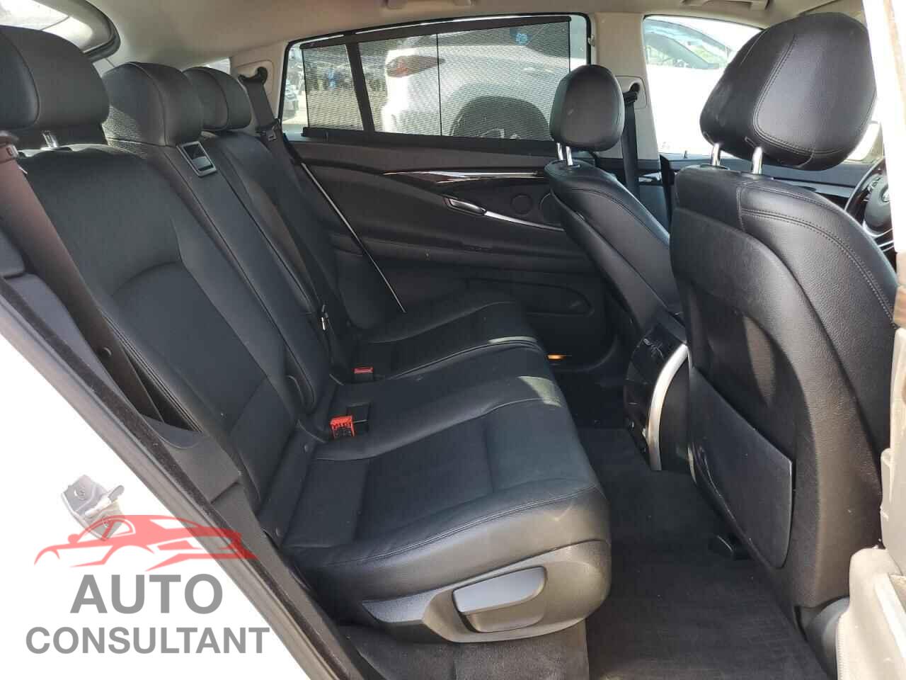 BMW 5 SERIES 2015 - WBA5M2C52FD872093