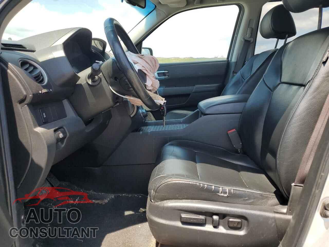 HONDA PILOT 2012 - 5FNYF4H6XCB036706