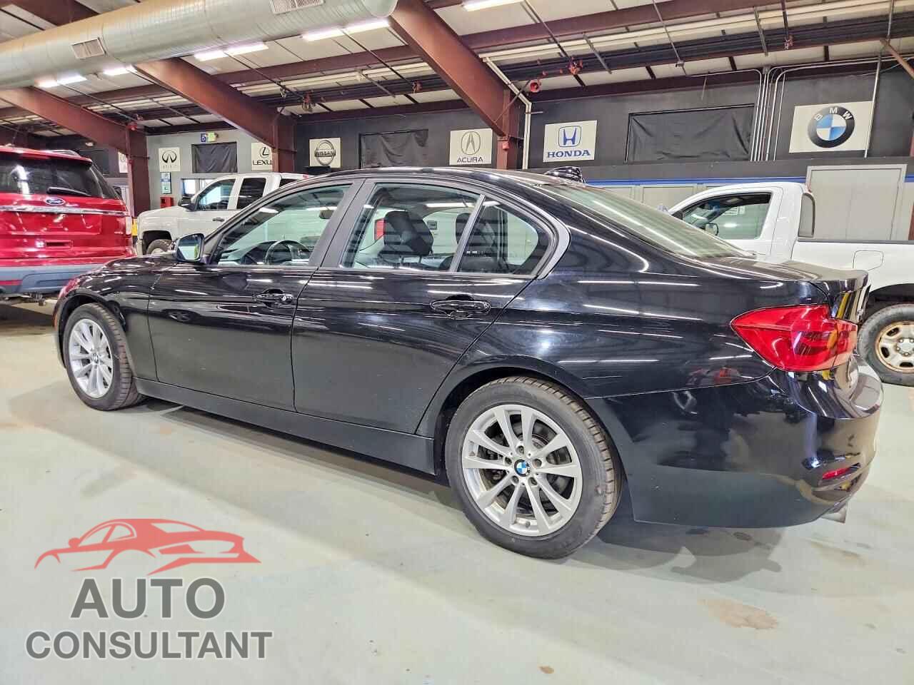 BMW 3 SERIES 2017 - WBA8A3C55HK691192