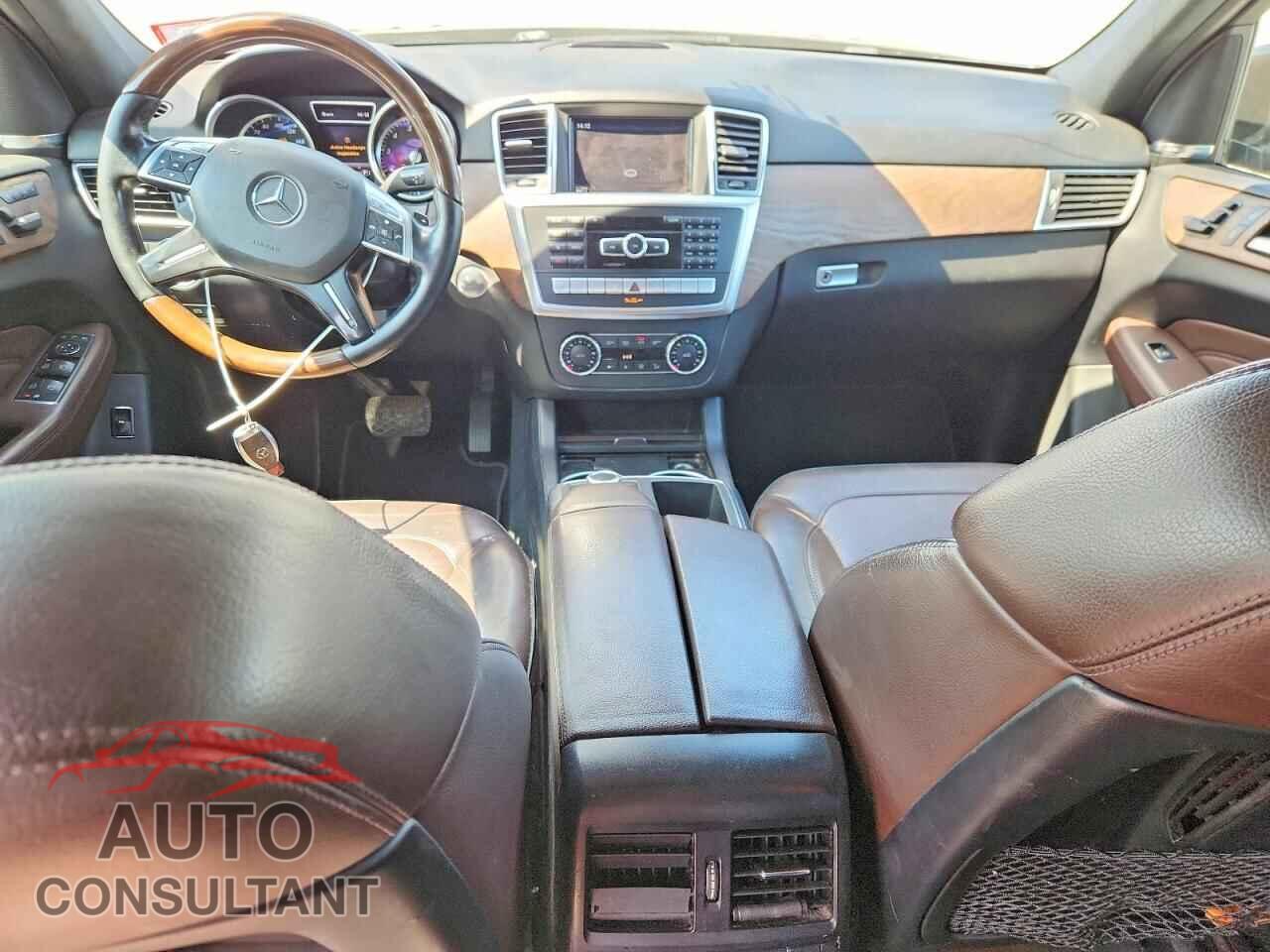 MERCEDES-BENZ M-CLASS 2013 - 4JGDA5HB1DA202262