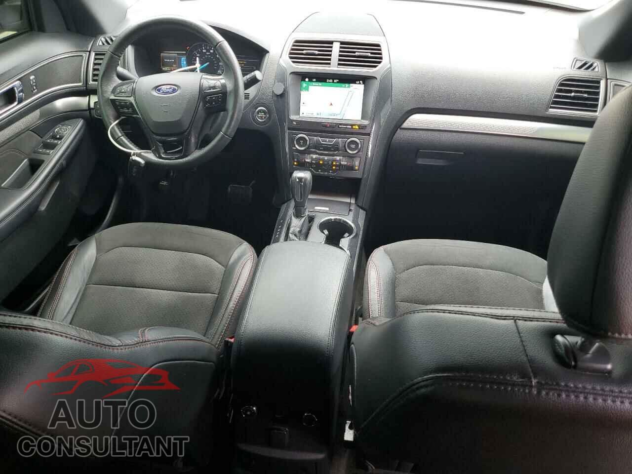 FORD EXPLORER 2018 - 1FM5K7D86JGB27218