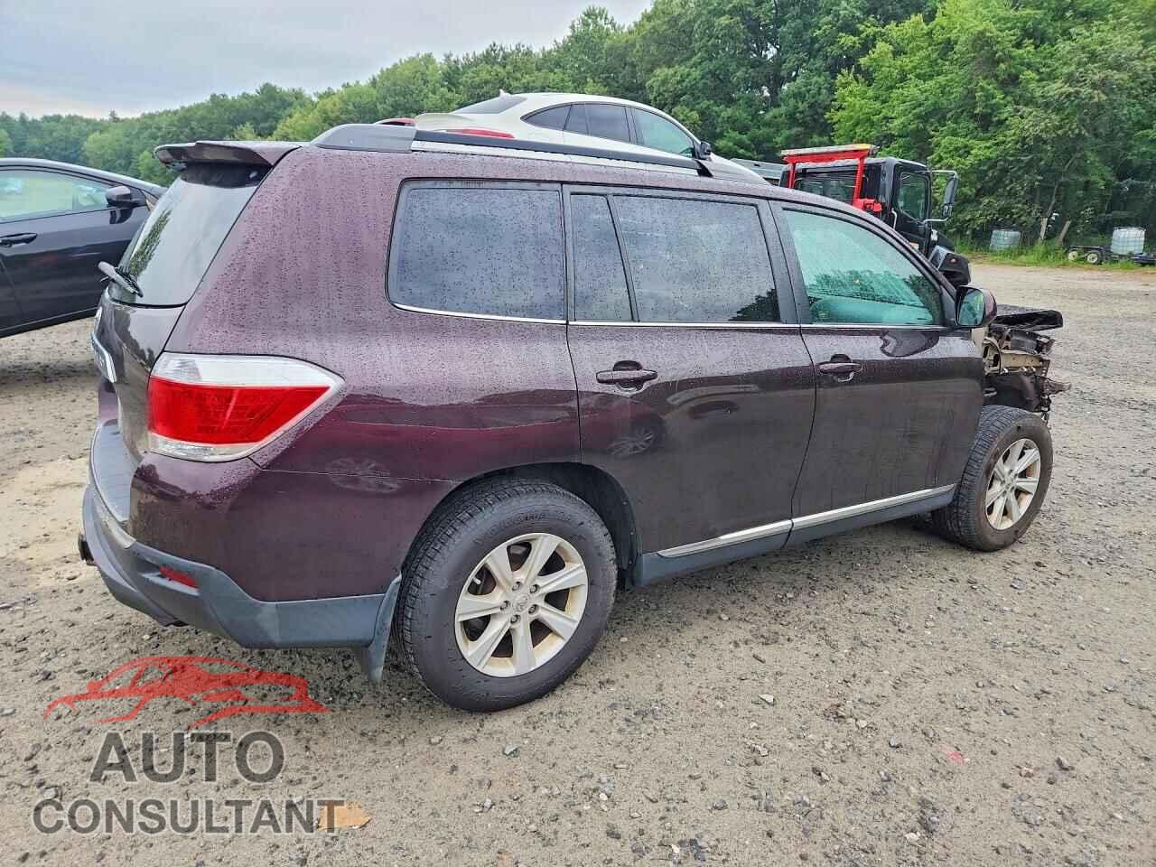 TOYOTA HIGHLANDER 2013 - 5TDBK3EH8DS233324